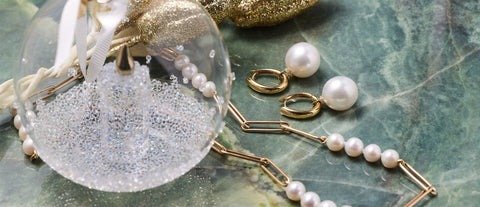 How to Choose the Perfect Pearl Jewelry Gift for Christmas 2024