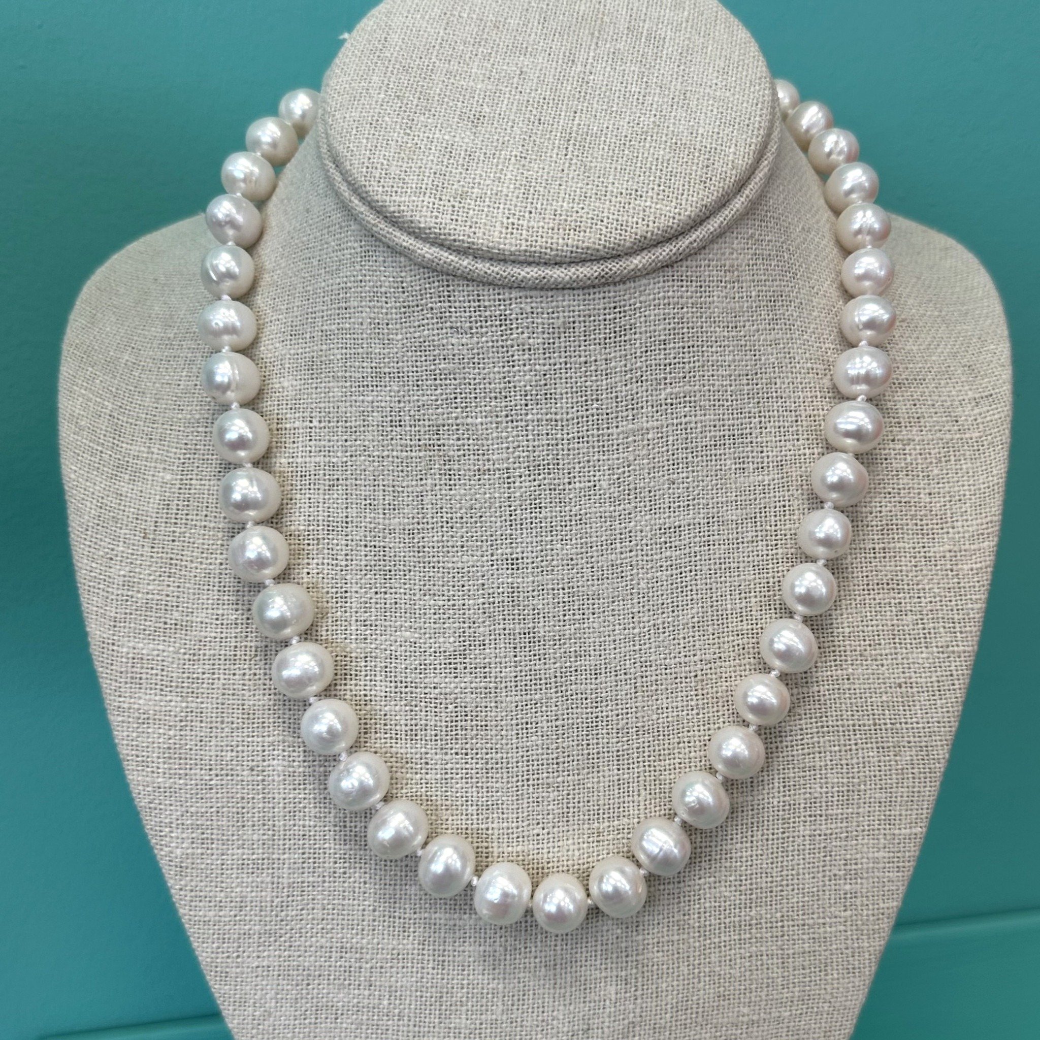 Why Every Woman Needs A Classic Pearl Necklace In Her Collection