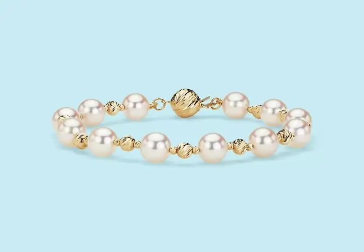 Akoya Pearl Jewelry Guide from Https://Www.Bluenile.Com/Education/Pearl/Akoya-Pearls